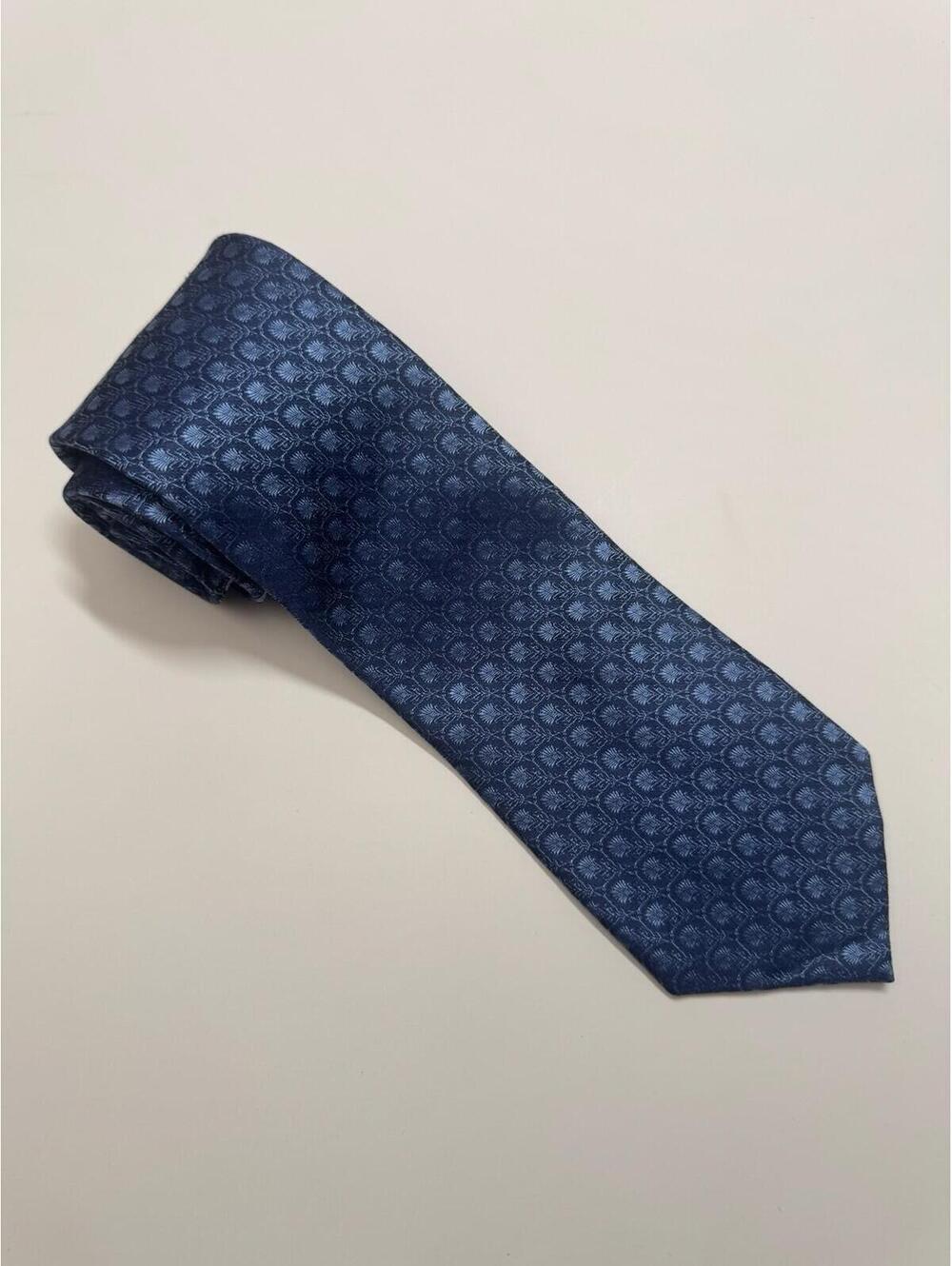 Calvin Klein 100% Silk‎ Tie In Blue